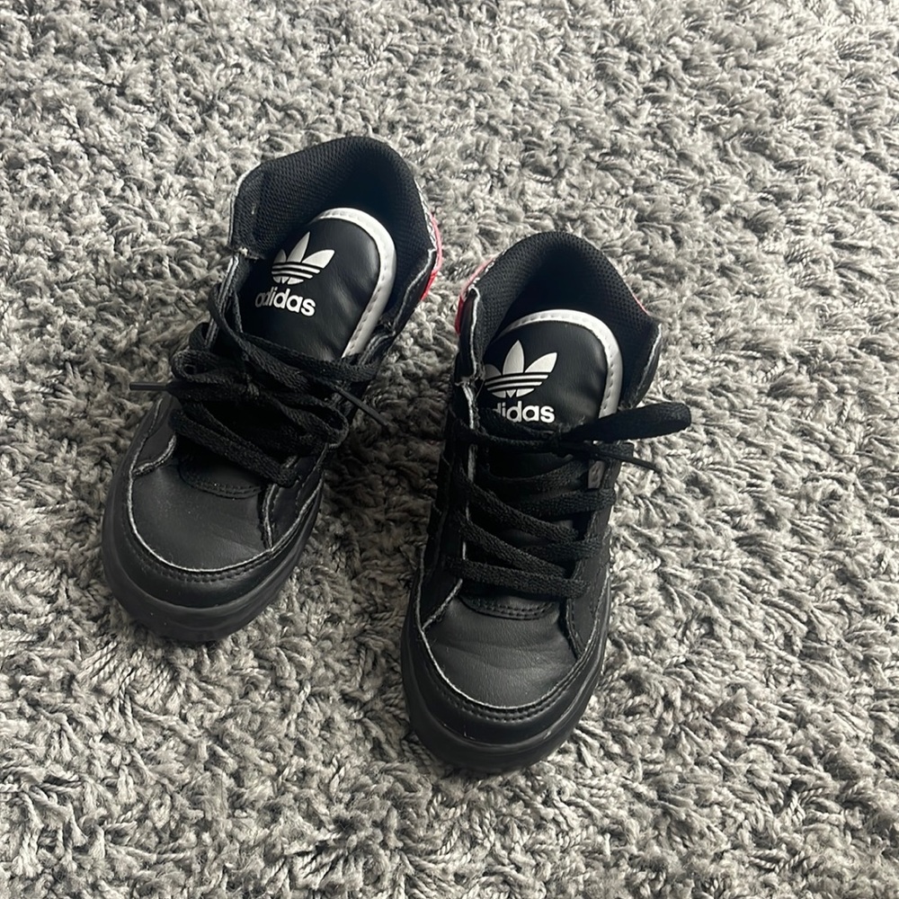 Gently worn toddler sneakers